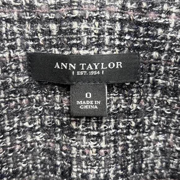 Ann Taylor Gray Tweed Wool Blend Womens Jacket Size 0 Career Blazer Fabric Trim - Picture 3 of 11